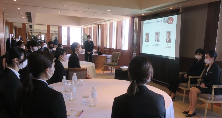 An Extraordinary Activity of Service Management Class: Visiting Park Hyatt Tokyo