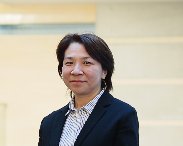 神明　朱美