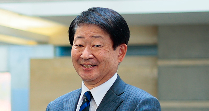 西　和彦
