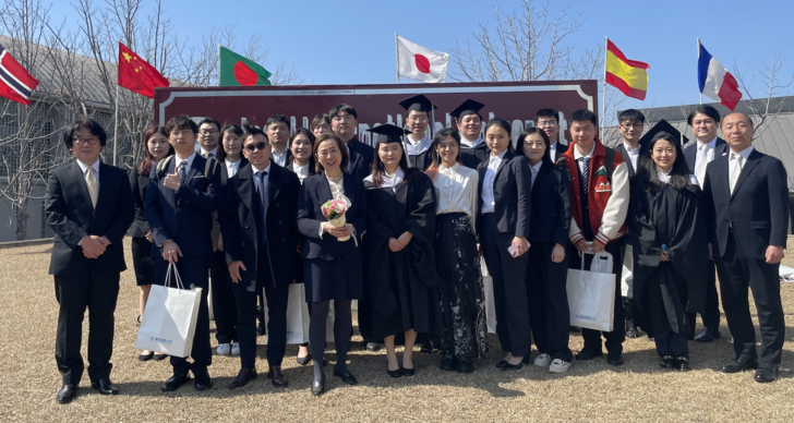 2023年度(秋学期)修了者の学位記授与式が開催されました | Congratulations for Graduation, Class of Fall 2023!