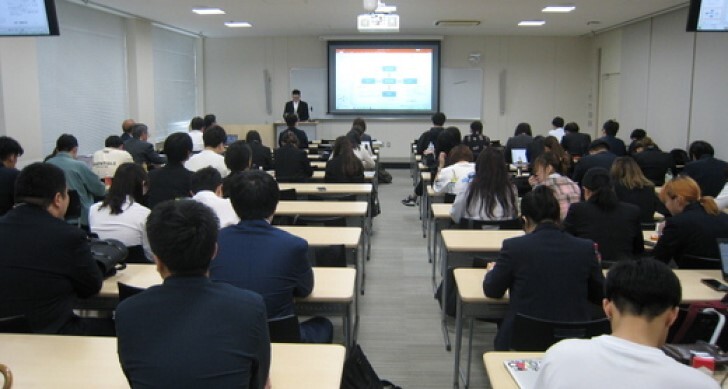 学生研究発表会を開催 | Student Presentation Day