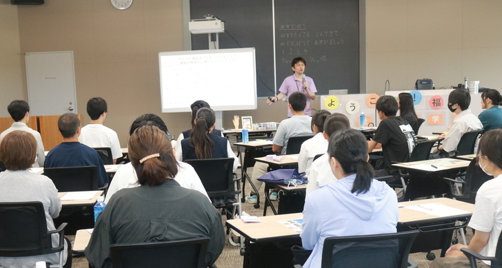 ライフステージIPE-B（専門職講演・ケアマネジャー）授業風景③  学部学科 2024.7.19　開催