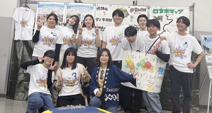⑧ 地域資源の活用を実践します　～第33回JIUフェスティバル（大学祭）にて展示ブースを出展しました～