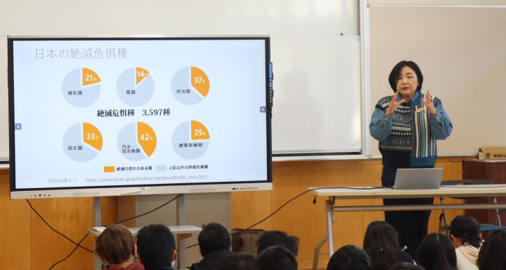 経営情報学部 国武教授が東金市内の小学校で環境学習の先生に