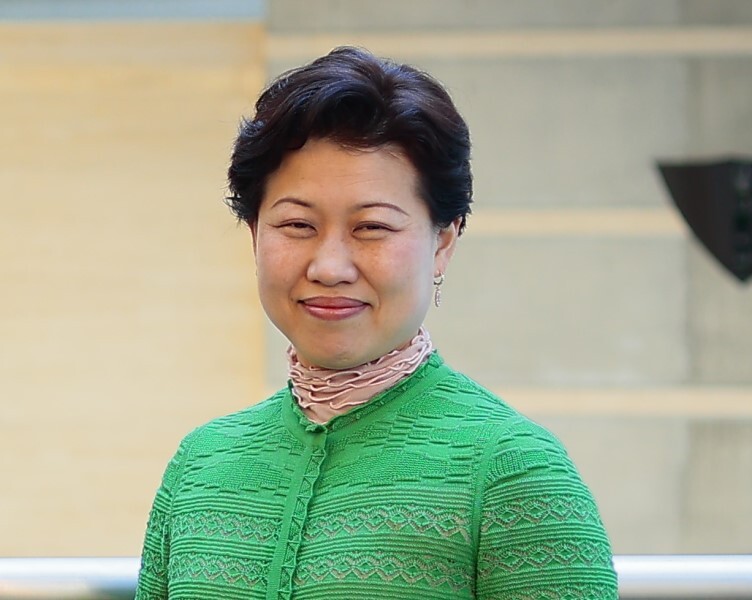 石井　恵美子
