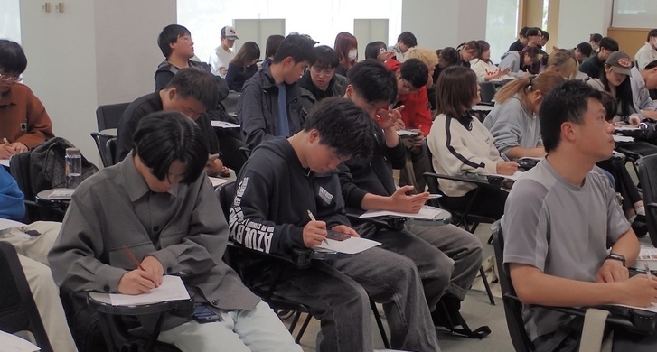 阪急交通社と連携した観光プロジェクトA（ツアー造成クラス）授業スタート