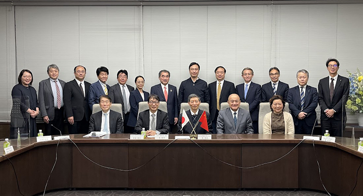 蘇州高博職業学院学長一行が来学しました