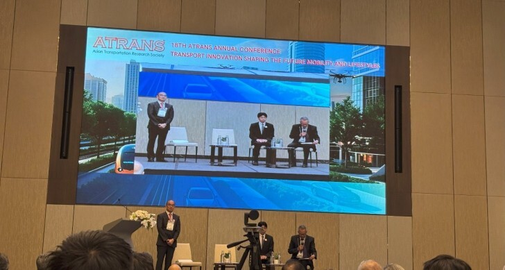 趙勝川教授がアジア交通研究学会で招待講演を行いました