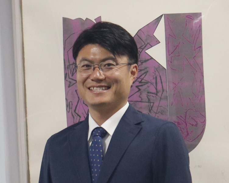長谷川　貴志