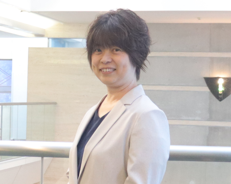 玉野綾乃