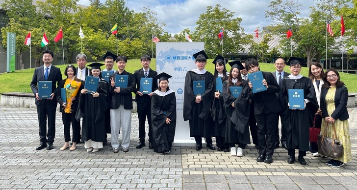 2026年度秋季学位記授与式が挙行　ビジネスデザイン研究科12名が修了