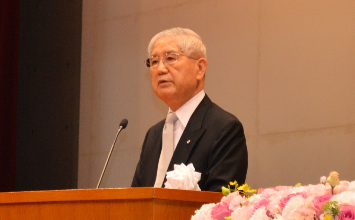 春季入学式を２年ぶりに開催 2部制 保護者別会場で 密 回避 城西国際大学