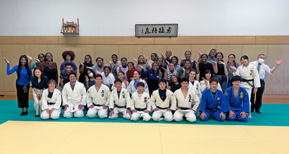 Spelman College students visit the JIU Judo Club