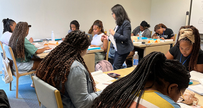 Spelman College students in a JIU classroom studying Japanese