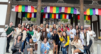 Spelman Students enjoying a day trip to Naritasan temple