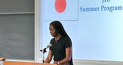 Kenya Handfield gives her speech