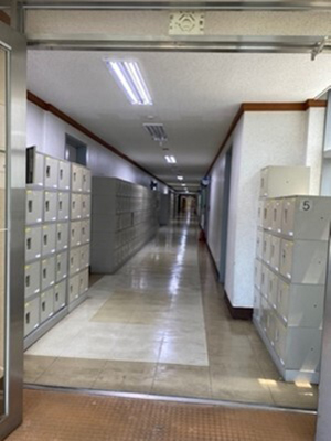 学校内