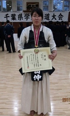 個人戦で第３位に入賞した田仲奈々選手（経営情報学部２年）