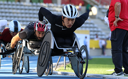 鈴木朋樹選手（2017年：経営情報学部卒業）