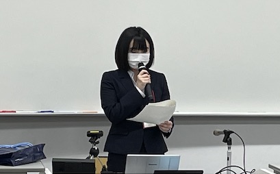 若手事務官