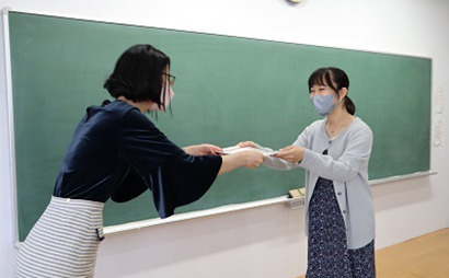 授与の様子