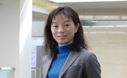 薬学部長 懸川友人（機能生理化学研究室 教授）