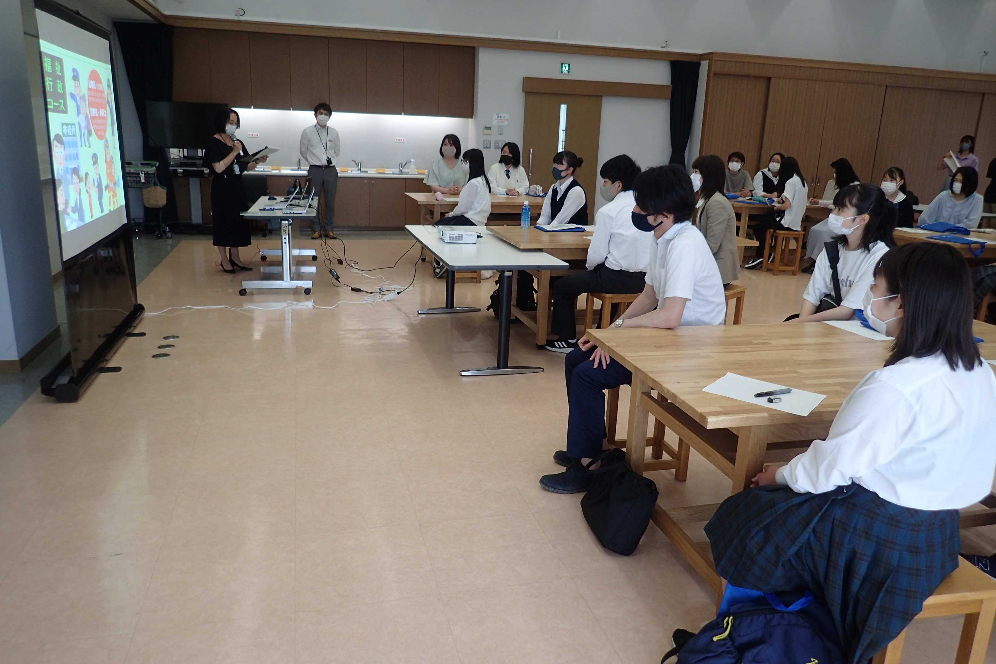 21年度 6月12日にオープンキャンパスを開催しました 福祉総合学部 福祉総合学科 城西国際大学