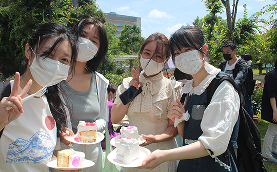 食事会